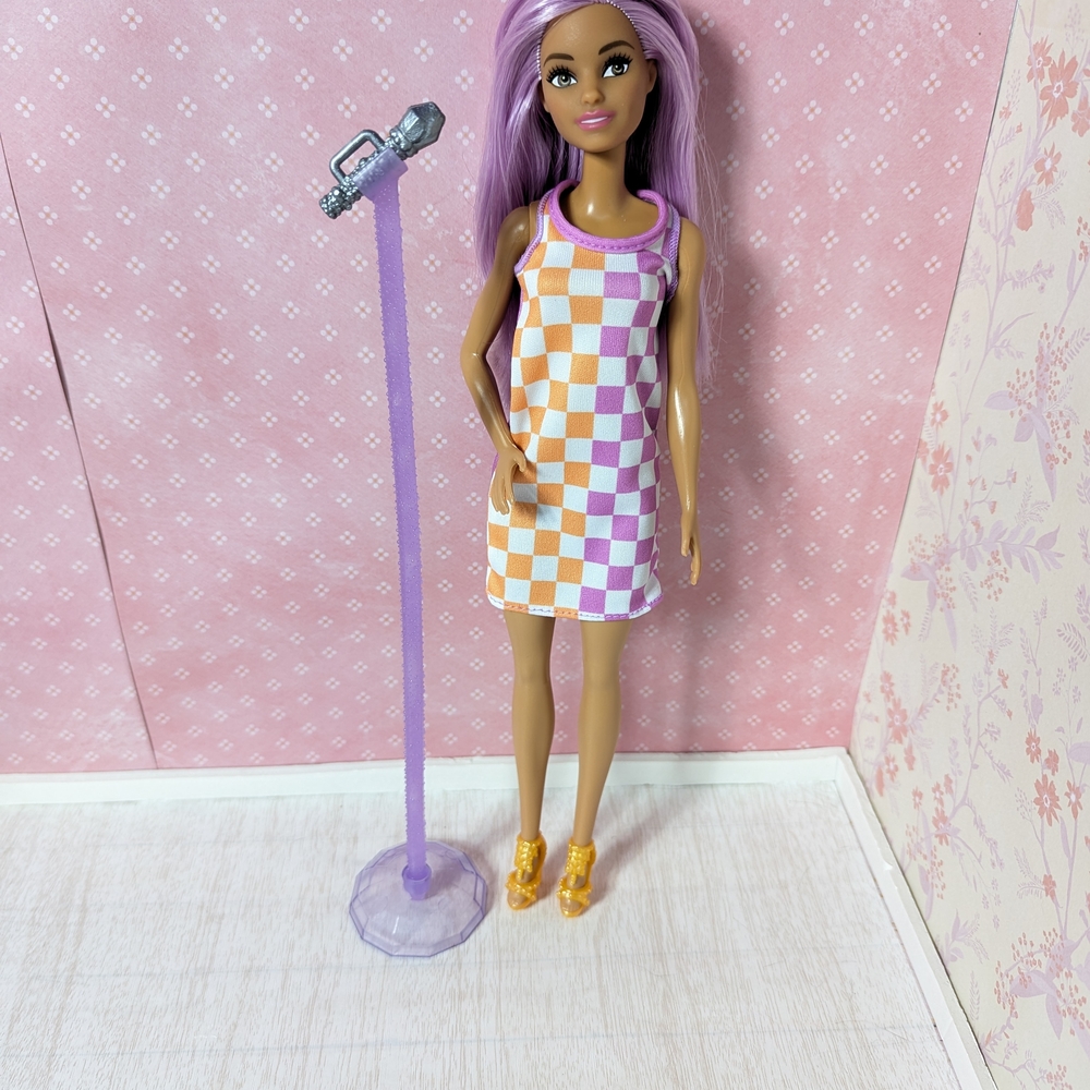 Barbie Popstar Fashionista Doll with Microphone